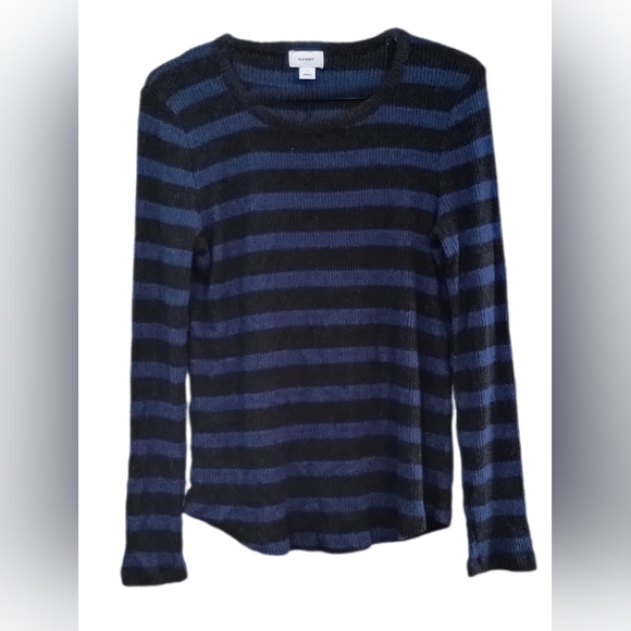 Old Navy and Black Striped Long-Sleeve Crewneck - Picture 3 of 4